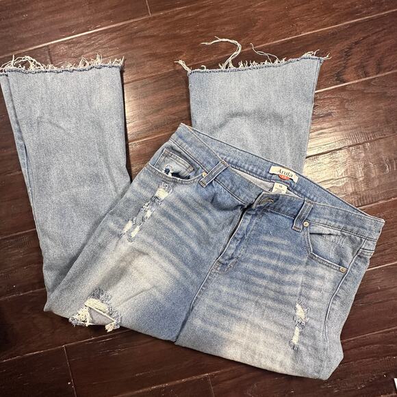 Arula (Altar’d State) Flared leg raw hem distressed denim jeans size 14 - Picture 3 of 8